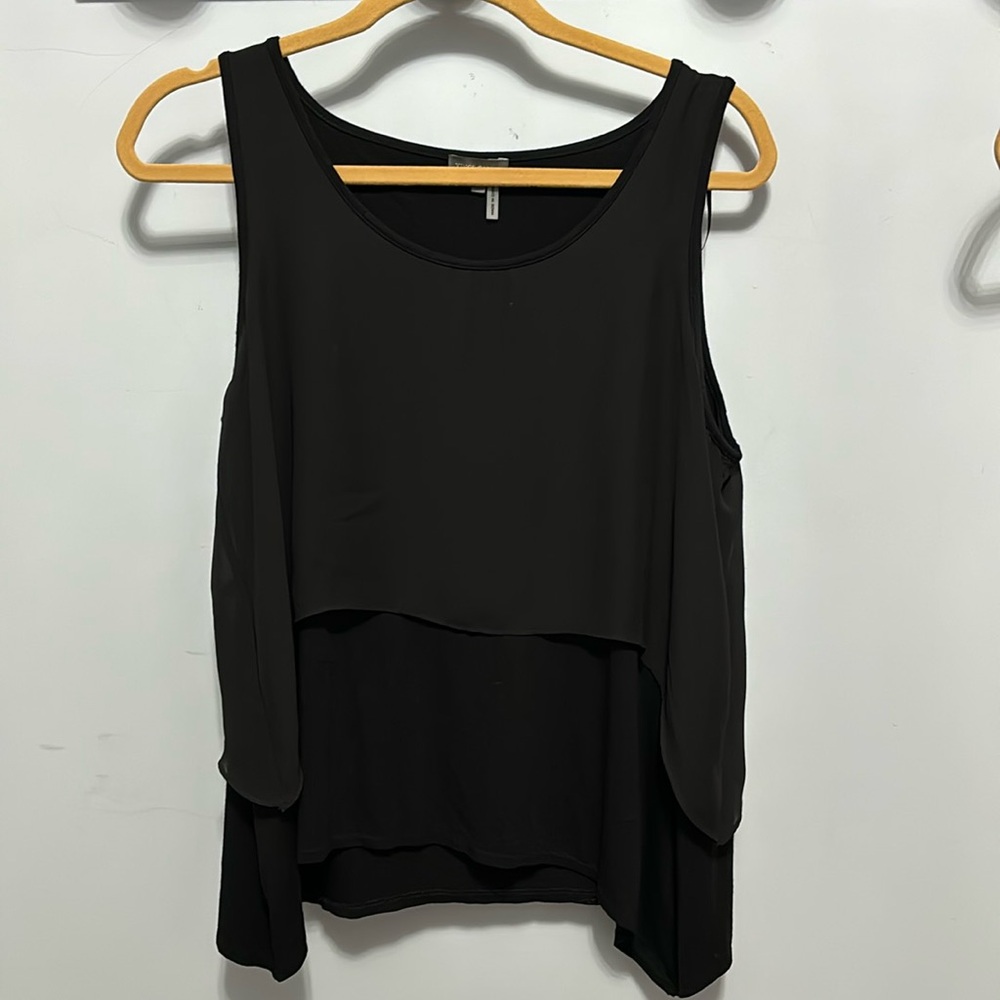 Vince Camuto size medium stretch knit black layered top